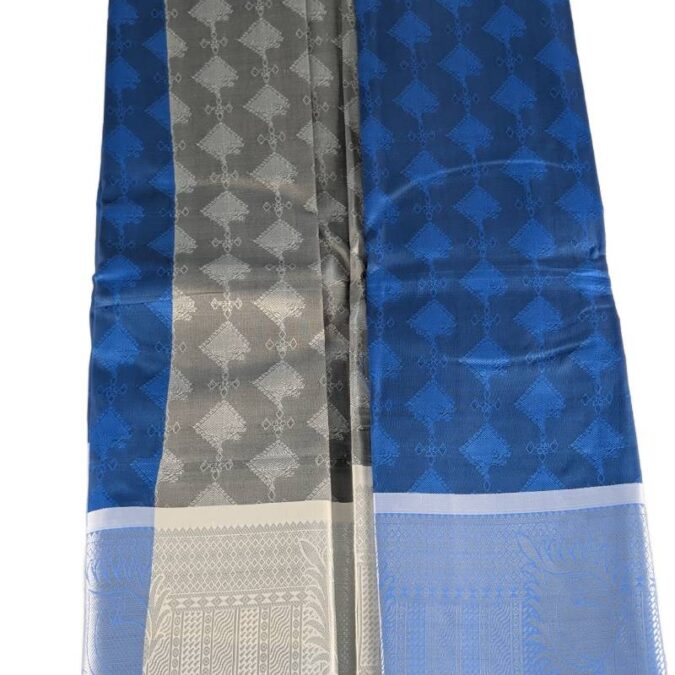Embossed Soft Silk Saree_4